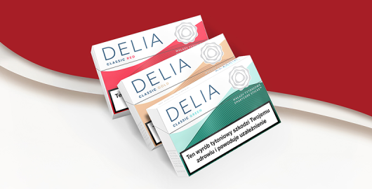 3 paczki DELIA: Classic Green, Clasic Gold, Classic Red na biało czerwonym tle podzielonym falą